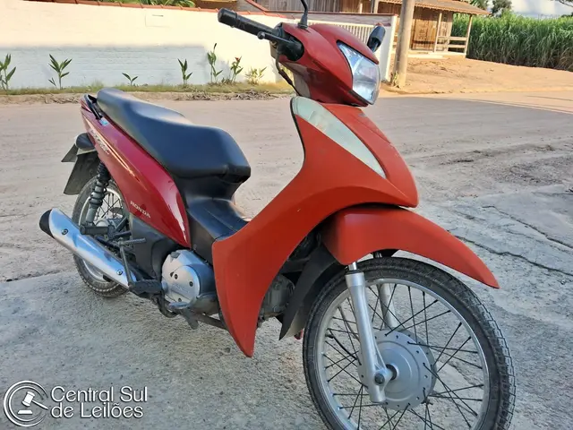 Motoneta Honda/Biz 125 ES, placa MJX2411