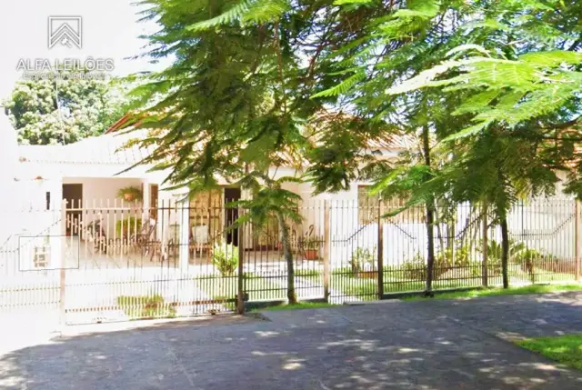 Casa à Venda