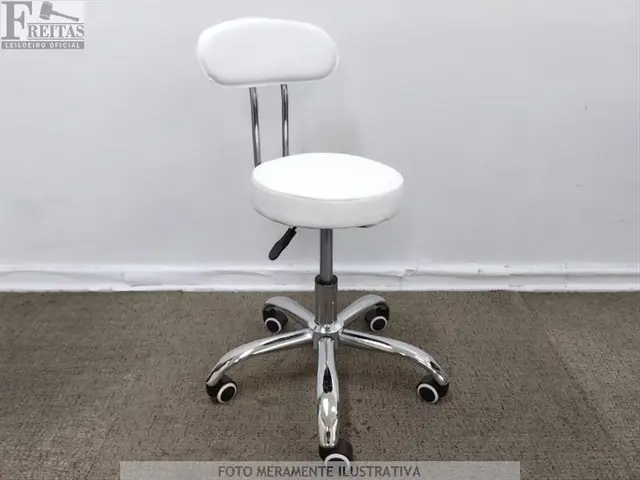 LOTE COM 01 BANQUETA POP MOCHO ESTOFADA BRANCA GIRATÓRIA COM ENCOSTO BASE CROMADA AJUSTE ALTURA…