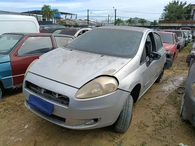 FIAT - PUNTO ESSEN. 1.6 DL