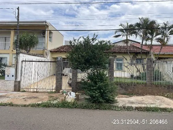 Casa - Área privativa: 186,28 m², Com 3 qt(s) - Localizado(a): RUA JOAQUIM MURTINHO, N. 638, DATA 12, QD 09, 638, ANTERIOR RUA 1 - LONDRINA/PR - CEP: 86066030