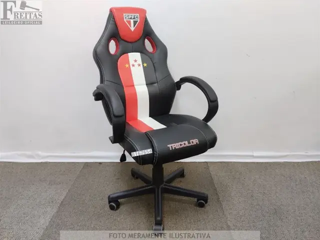 LOTE COM 01 CADEIRA GAMER TIME SÃO PAULO PRETA/VERMELHA/BRANCA COURO SINTÉTICO GIRATÓRIA RECLINÁVEL…