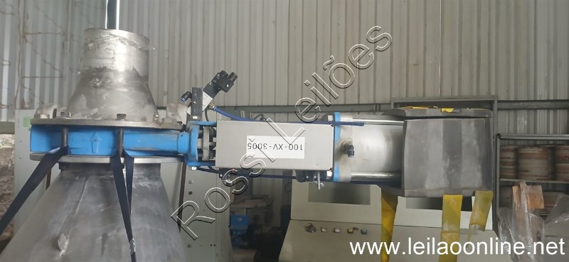 SILO EM AÇO INOX COM VALVULA - SEM USO