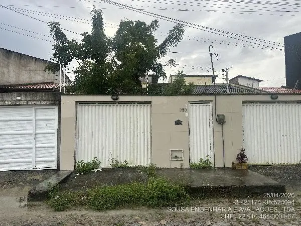 Casa - Área privativa: 82,18 m², Com 2 qt(s) - Localizado(a): RUA MACAIBA, N. 250, QD 02 LT 25 - ITAITINGA/CE - CEP: 61884292