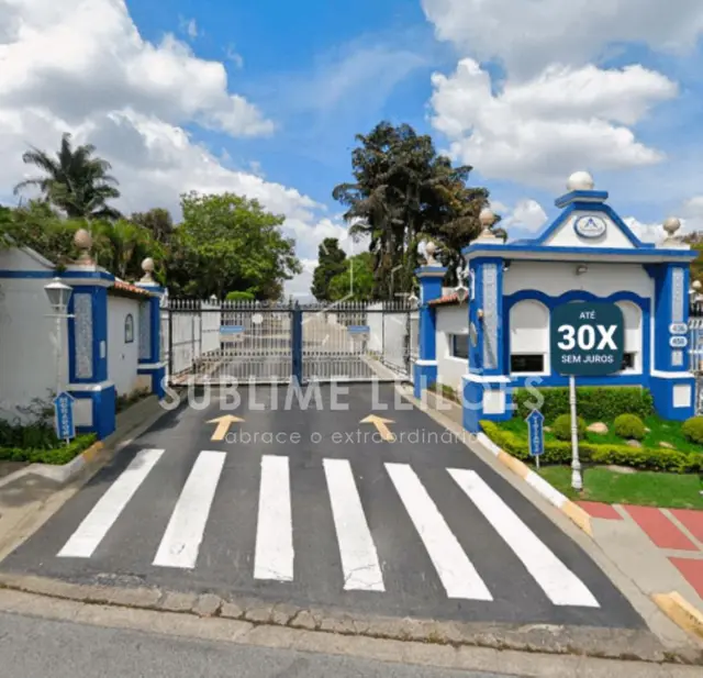 Terreno de 124m² | Benfeitorias