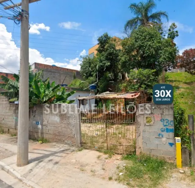 Terreno de 262m² | Benfeitorias