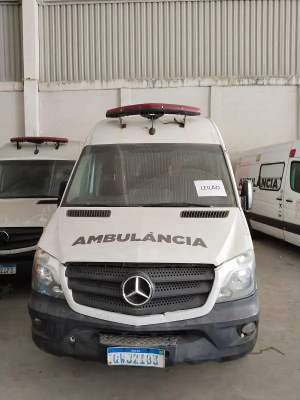 AMBULANCIA MERCEDES SPRINTER 415 10.5M3