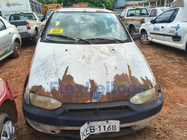 FIAT/STRADA TREKKING - 2000/2000 (NO ESTADO)