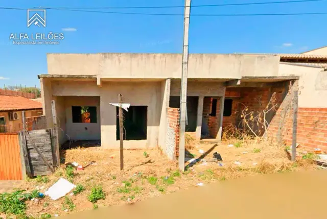Casa à Venda