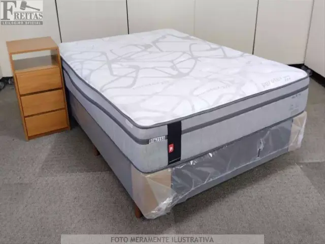 LOTE COM CAMA BOX CASAL
