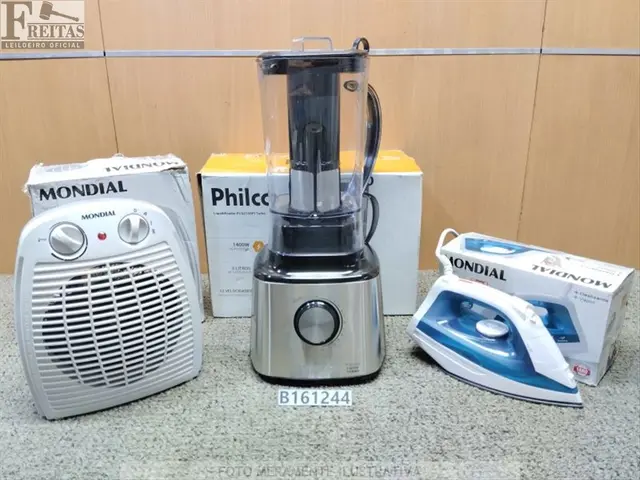 LOTE COM 01 LIQUIDIFICADOR PLQ2100PI TURBO 12 VELOCIDADES 3L 1400W PHILCO COR PRETO 220V *KC02E