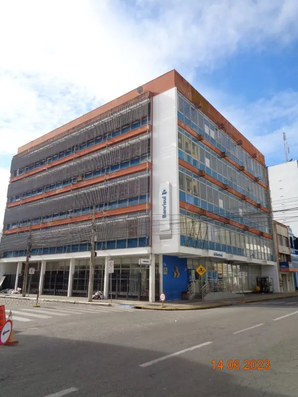 Agencia, prédio inteiro na cidade de Rio Grande, Centro, Rua
