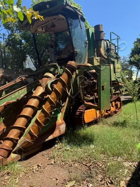 COLHEDOURA DE CANA CH 570 JOHN DEERE ANO 2017 - SEM MOTOR - NO ESTADO