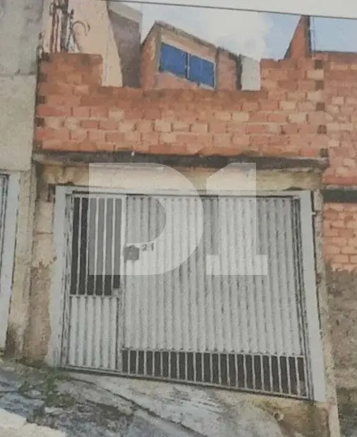 Casa - 81,97 m² (a.c.) e 81,72 m² (a.t.)
