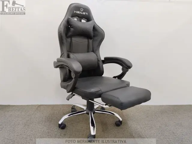 LOTE COM 01 CADEIRA GAMER HEALER BLACK GIRATÓRIA RECLINÁVEL COURO SINTÉTICO RODAS EM NYLON COM…