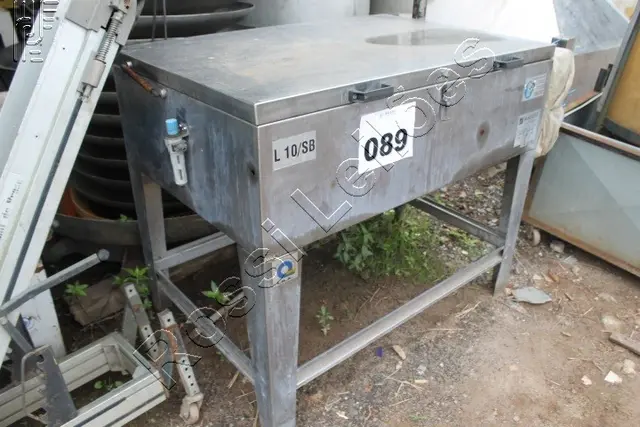LAVADORA DE PEÇAS EM AÇO INOX, DIM. 1,3X0,85 M