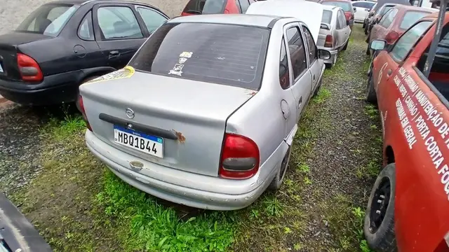 SUCATA GM/CORSA MILENIUM Ano: 2002/2002