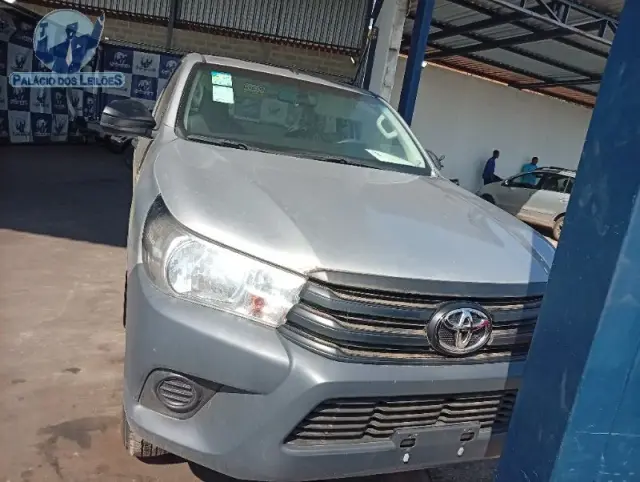 I/TOYOTA HILUX CHLSTM4FD