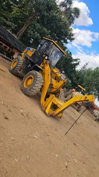 veja o vídeo!! PÁ CARREGADEIRA MARCA SEM MODELO 638