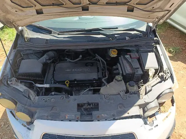 CHEVROLET - SONIC LT HB MT