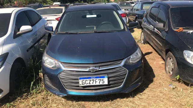 Con direito a documentação - GM Onix 2020/2021