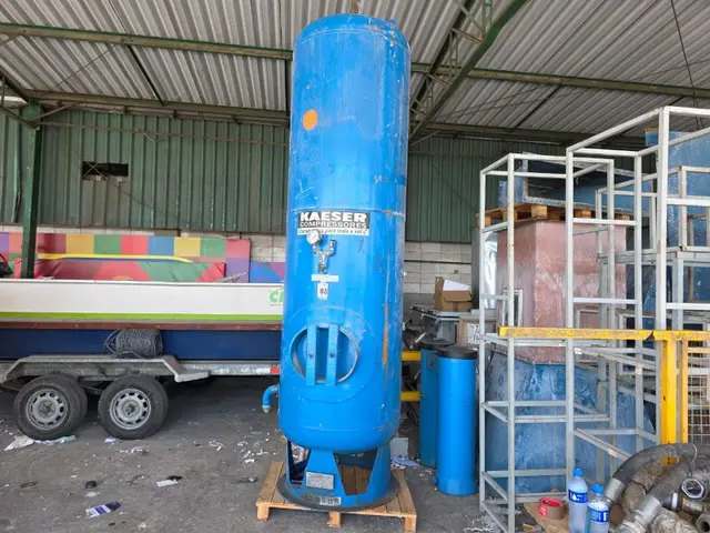 RESERVATÓRIO DE AR / VASO DE PRESSÃO KAESER; MODELO SPHC 2000