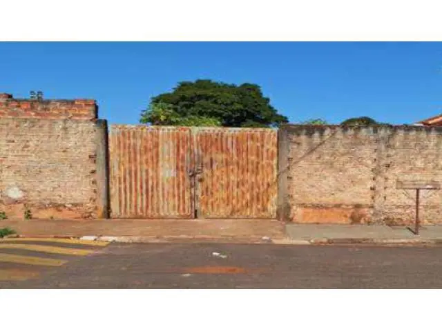 Direitos de um galpão c/ 387m² em Reginópolis/SP