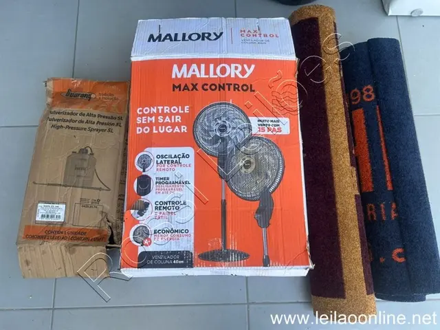 LOTE CONTENDO; 02 TAPETES, 01 VENTILADOR E 01 PULVERIZADOR( PODENSDO SER SUCATAOU FALTAR PEÇAS