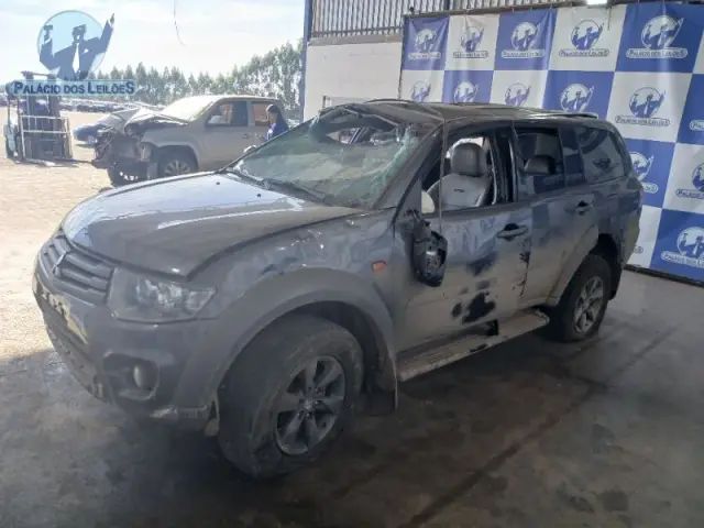 MMC/PAJERO 4X4 OUTDOOR