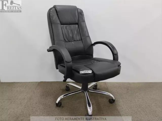 LOTE COM 01 CADEIRA EXECUTIVA DIRETOR CORINO PRETO GIRATÓRIA BASE CROMADA APOIO BRAÇO FIXO AJUSTE…