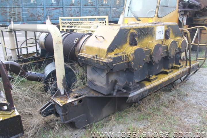 MÁQUINA - Aprox. 13.620Kg