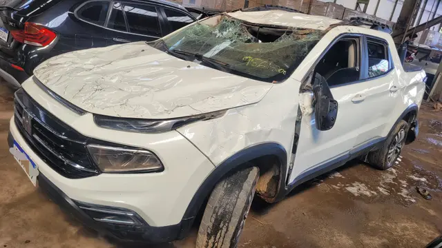 FIAT TORO FREED TURBO AT6 2022 2023 BRANCO - SINISTRADO-SUCATA