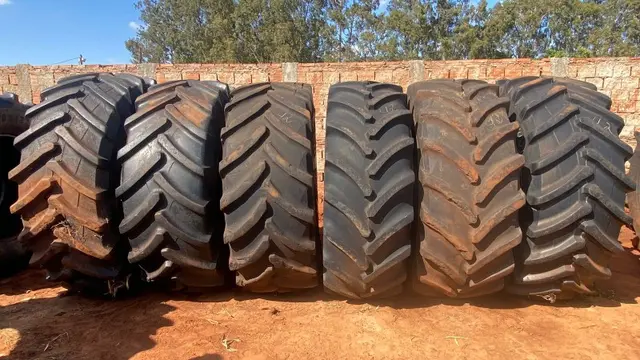 Lote com: 06 PNEUS AGRICOLA CONSERTADO 710/70R-42