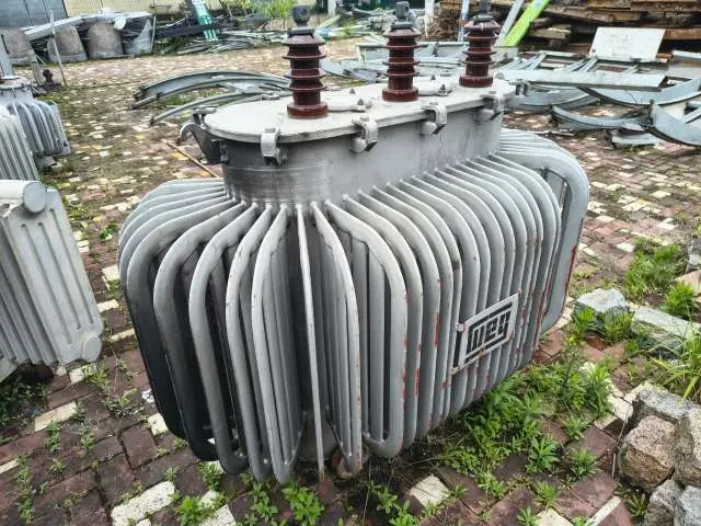 Transformador trifásico AEG/WEG 225 KVA