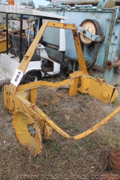 IMPLEMENTO - Aprox.400Kg