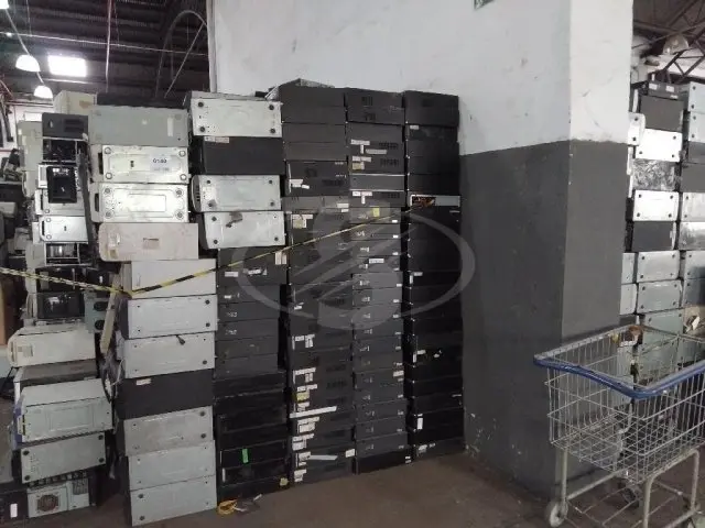 APROXIMADAMENTE 1.500 SUCATAS DE INFORMÁTICA