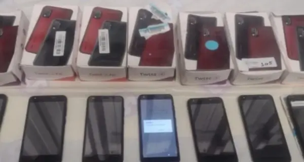02 SMARTPHONES