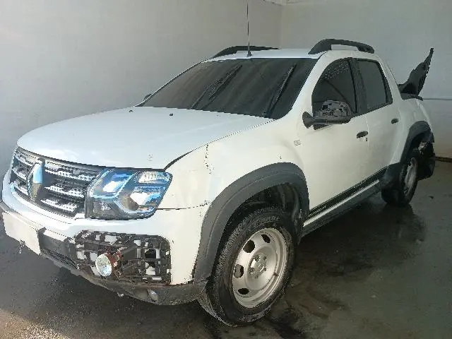 RENAULT - OROCH OUTSIDE13C