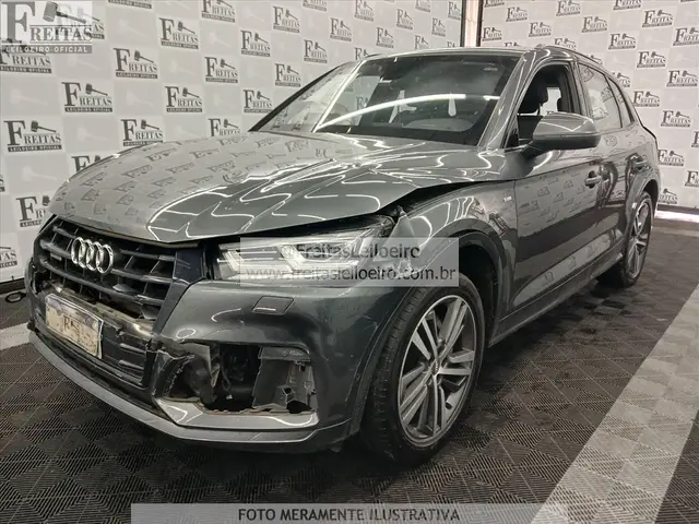 I/AUDI Q5 2.0TFSI