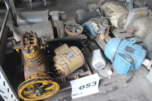 4 UN. MOTORES; COMPRESSOR REFRIGERAÇÃO; 2 MOTOBOMBAS - NO ESTADO