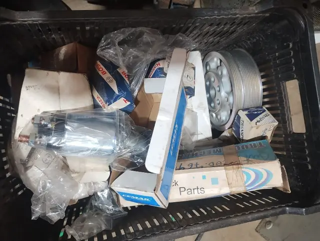 Lote com peças diversas
