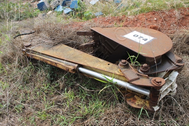 EQUIPAMENTOS - Aprox. 1.040Kg
