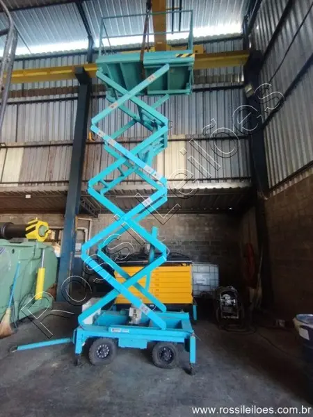 PLATAFORMA ELEVATORIA ELETRICA TIPO TESOURA - 9 M HOVAM