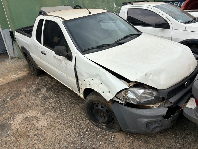 FIAT STRADA HD WK CE E (BATIDO), ANO: 2018/2019 - BRANCA - FLEX - (REF.: 1523) - LOC. MATÃO/SP