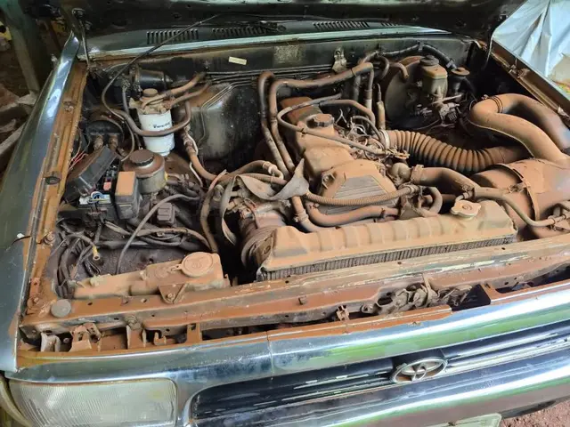 IMP/TOYOTA HILUX