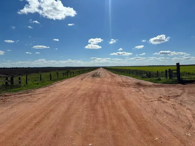 UMA GLEBA DE TERRAS PASTAIS E LAVRADIAS, DENOMINADA FAZENDA POUSO ALEGRE