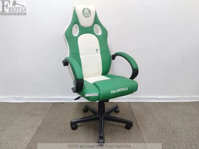 LOTE COM 01 CADEIRA GAMER TIME PALMEIRAS VERDE/BRANCA COURO SINTÉTICO GIRATÓRIA RECLINÁVEL AJUSTE…
