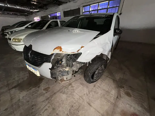 RENAULT/LOGAN EXPR 1016V-2015/2016-ALCOOL/GASOLINA/GNV-FEF9J78/RJ-APL-CAMPO GRANDE-VEÍCULO CONSERVADO
