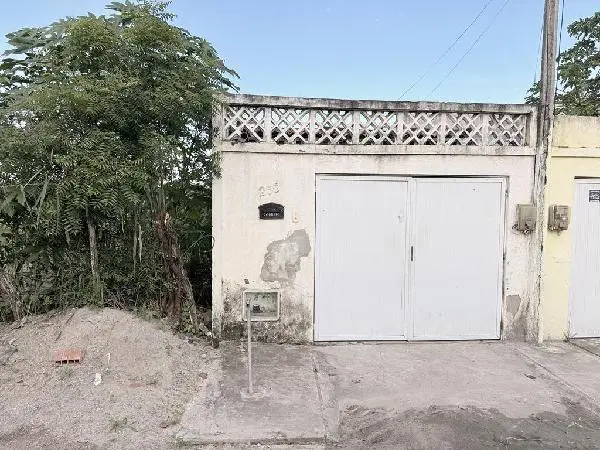 Casa - Área privativa: 70 m², Com 2 qt(s) - Localizado(a): RUA DAS ACUCENAS, N. 255, QD 40 LT 03 E 06 - ITAITINGA/CE - CEP: 61881284