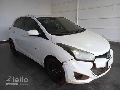 HYUNDAI/HB20 (4P)
